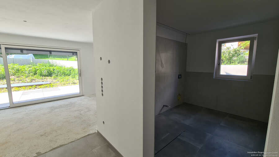 Sehr schöne 3-Zimmer Gartenwohnung in Neubau 5