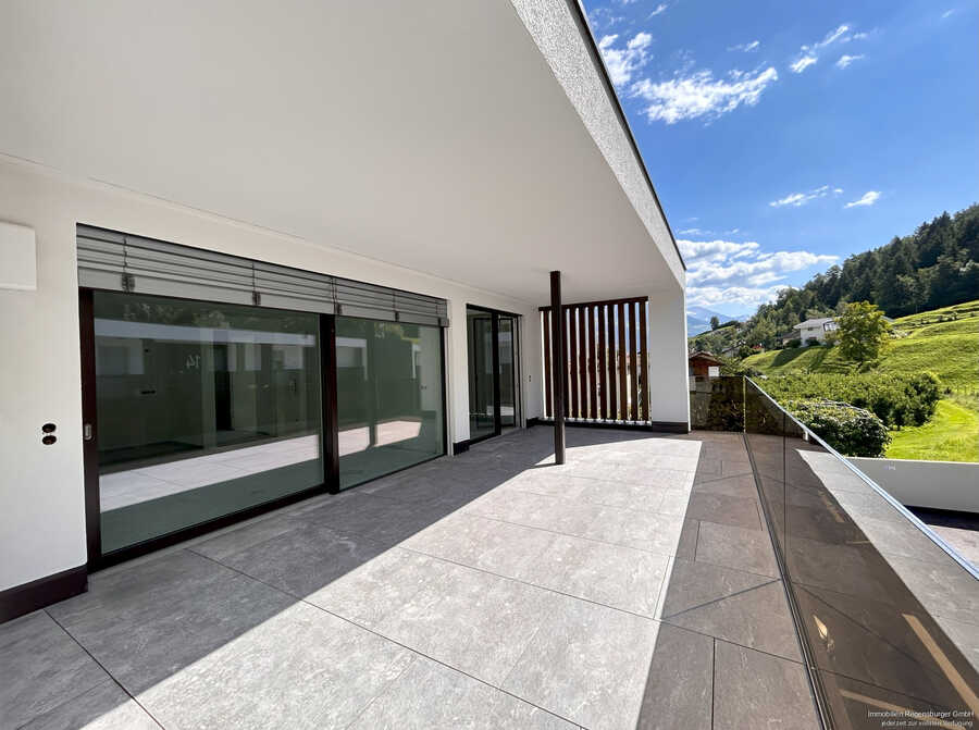 3-Zimmer Dachgeschosswohnung mit 30m² Terrasse