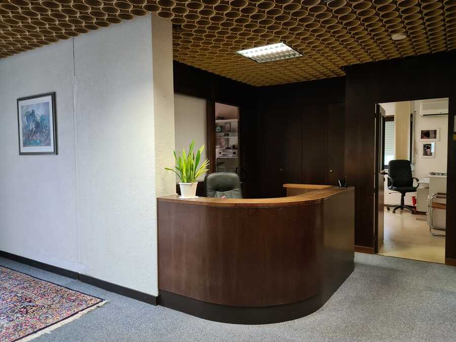 Große helle Praxis, Büro, Studio zu vermieten 3
