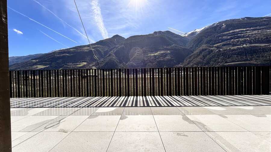 Dachgeschosswohnung mit großer Terrasse und unverbaubarer Aussicht 4