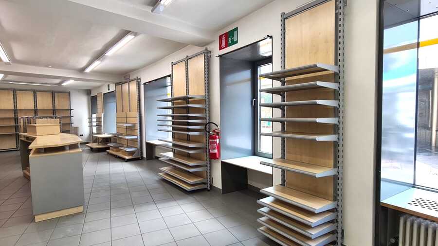 Schönes Geschäftslokal in bester Lage zu vermieten 8