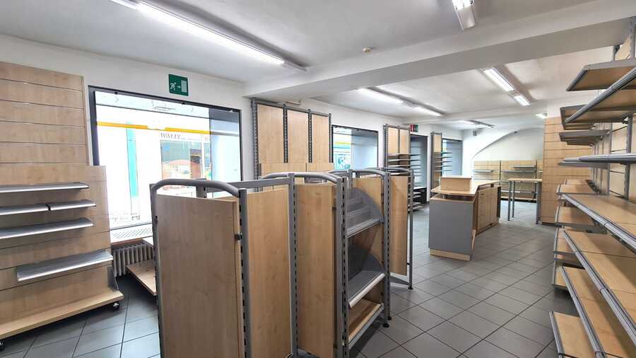 Schönes Geschäftslokal in bester Lage zu vermieten 10