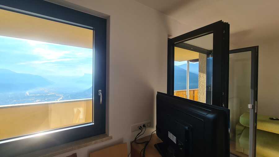 Einzigartiger geschlossener Hof mit Residenz in Traumlage 8