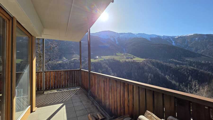 Helle Wohnung mit Terrasse & Garten mit wunderschöner Aussicht in Mat 5