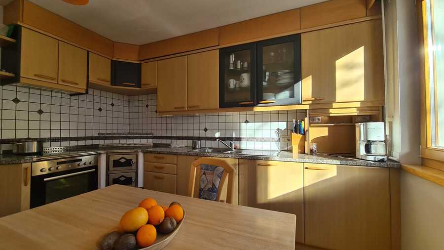 Helle Wohnung mit Terrasse & Garten mit wunderschöner Aussicht in Mat 9