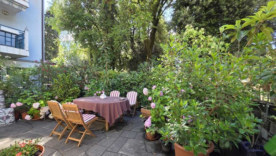 Zweizimmerwohnung mit traumhafter Terrasse – Verkauf des nackten Eig 8