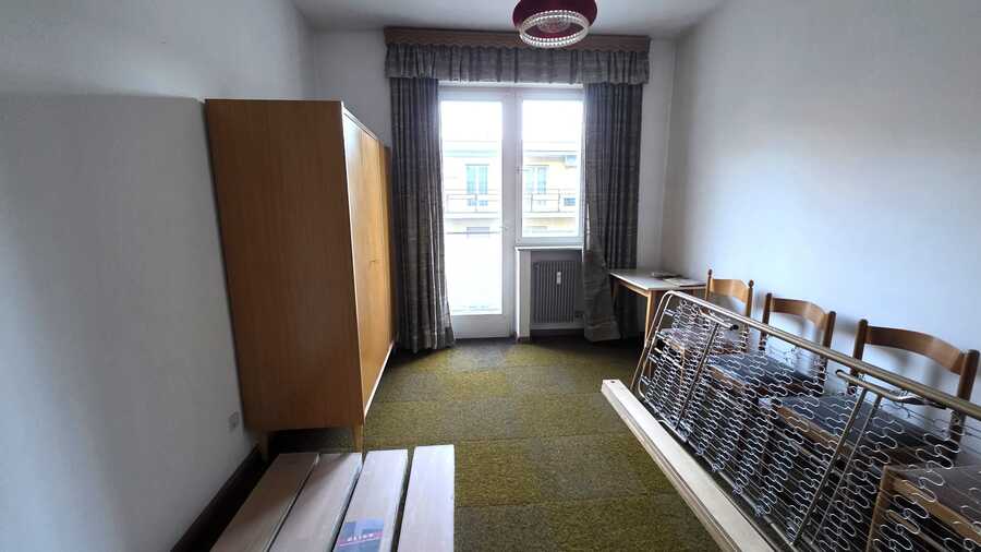 Preiswerte 4-Zimmerwohnung mit sehr interessantem Potential - Südbalk 5