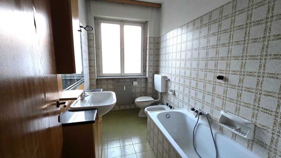 Preiswerte 4-Zimmerwohnung mit sehr interessantem Potential - Südbalk 6