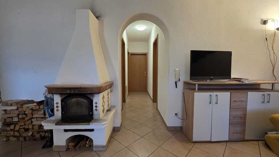 Sehr interessante 3-Zimmerwohnung mit großem Dachraum und Keller