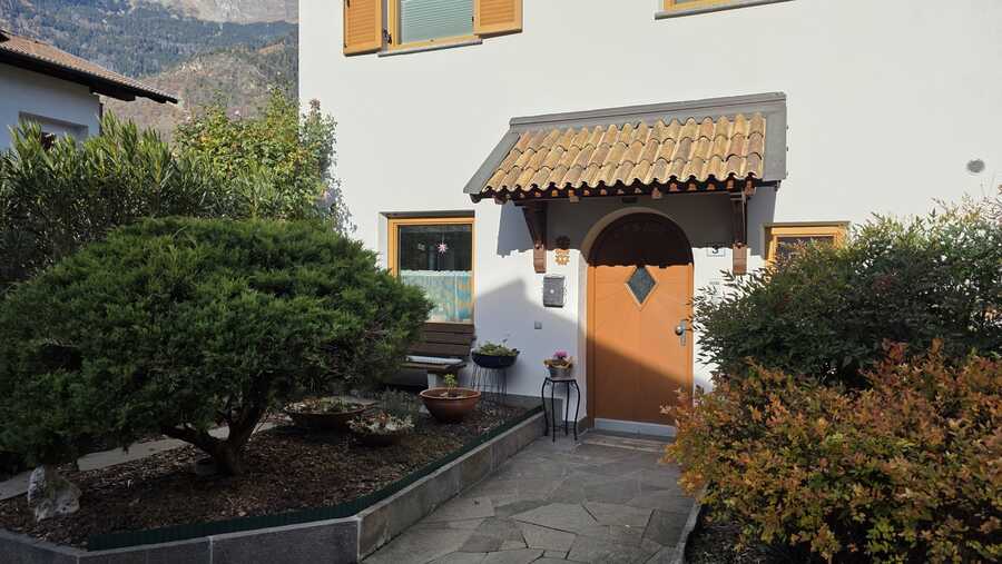 Eckreihenhaus mit gemütichem Garten in ruhiger Lage – Wohnen mit Be 2