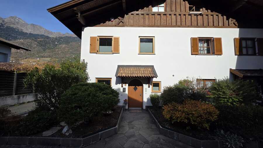 Eckreihenhaus mit gemütichem Garten in ruhiger Lage – Wohnen mit Be 3