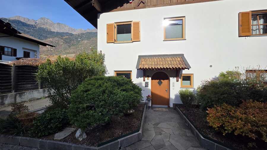 Eckreihenhaus mit gemütichem Garten in ruhiger Lage – Wohnen mit Be 4