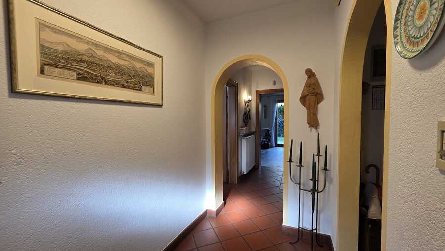 Eckreihenhaus mit gemütichem Garten in ruhiger Lage – Wohnen mit Be 8