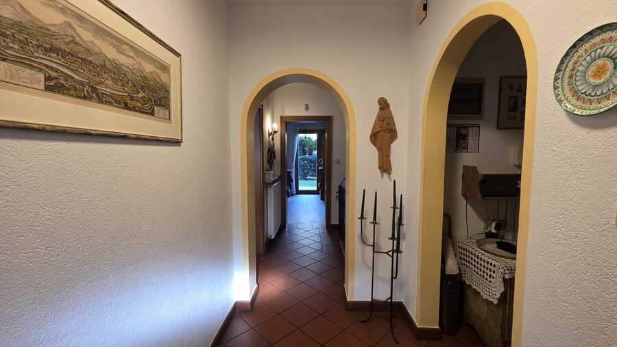 Eckreihenhaus mit gemütichem Garten in ruhiger Lage – Wohnen mit Be 9