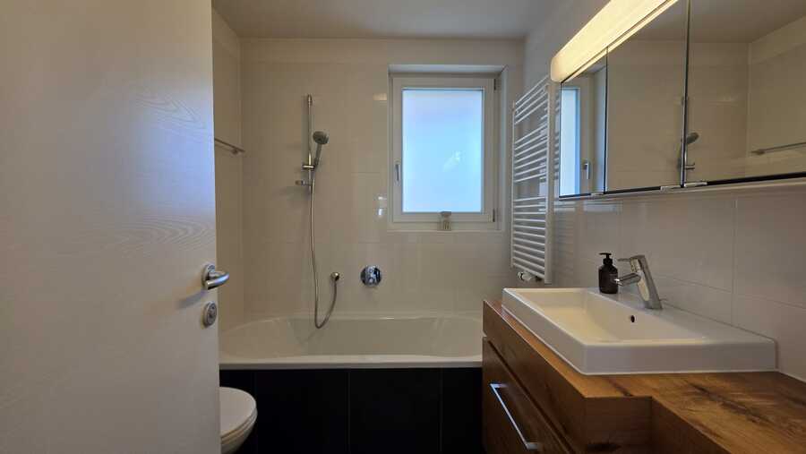 Stilvolle Vierzimmerwohnung im Zentrum von Schlanders mit Panoramaausb 8