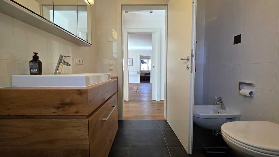 Stilvolle Vierzimmerwohnung im Zentrum von Schlanders mit Panoramaausb 9