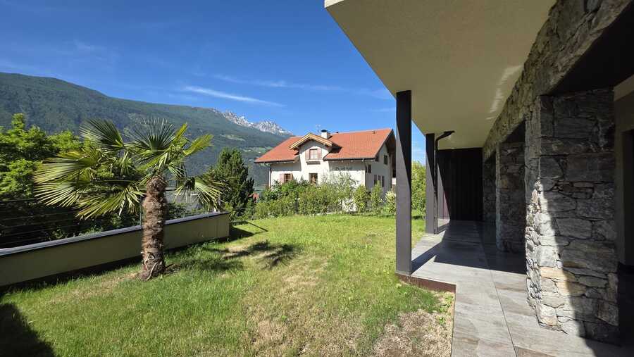 Sonnige Vierzimmergartenwohnung, wunderbare Aussicht, inkl. Stellpl.,  4