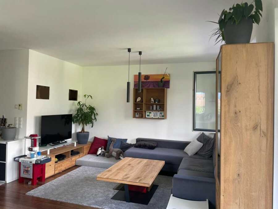 Schöne Zweizimmerwohnung mit Balkon