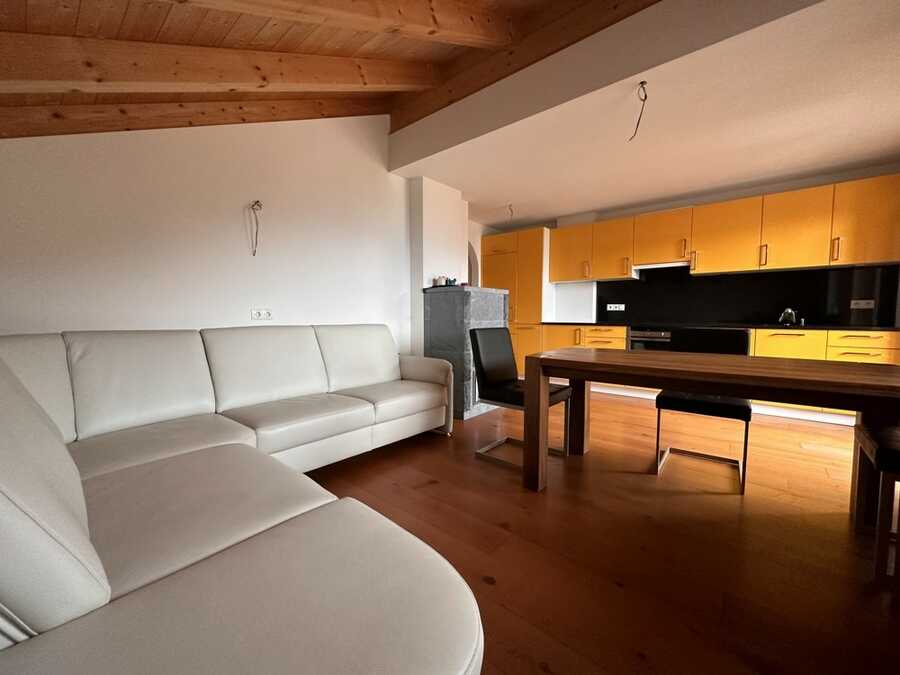 Attiko-Dreizimmerwohnung mit Panoramablick