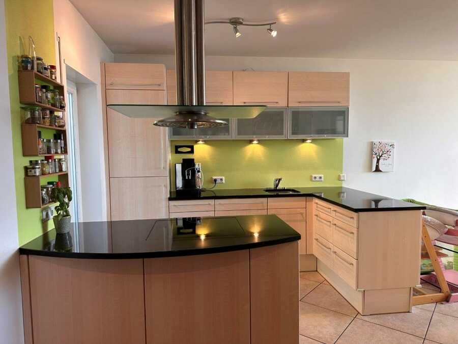 Dreizimmer-Duplexwohnung mit Panoramasicht ins Tal 2