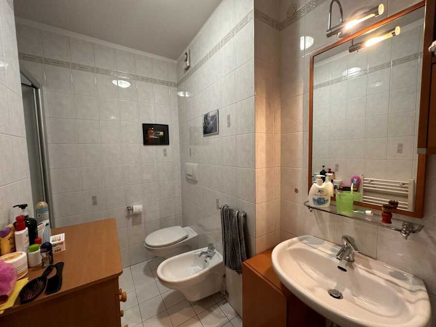 Drei- Vierzimmerwohnung mit Terrasse in guter Lage 4