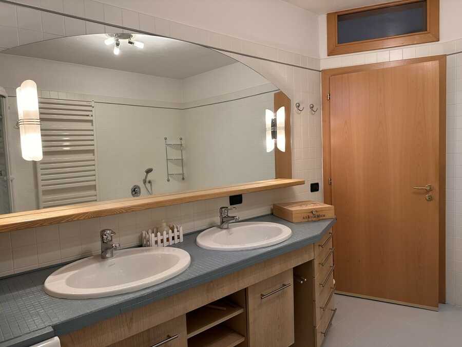 Geräumige Dreizimmerwohnung mit großer Terrasse 4