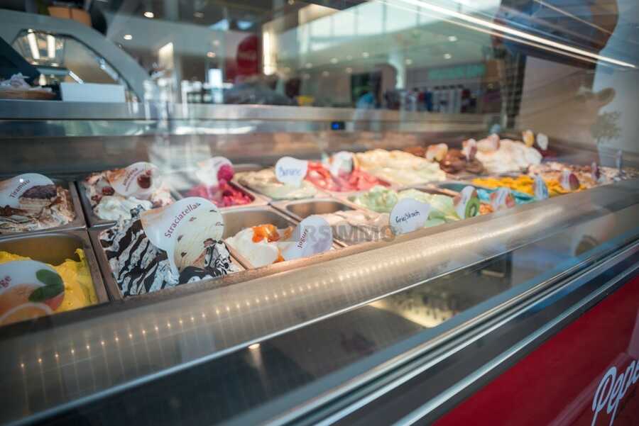 Eisdiele/Geschäft in strategischer Lage 2