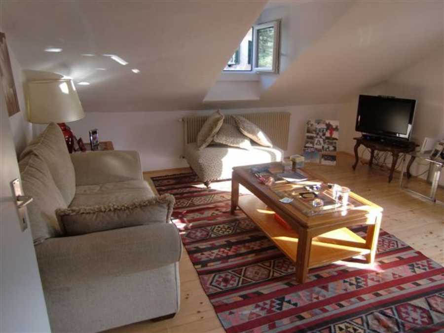 4-5 Zimmerwohnung mit Garage