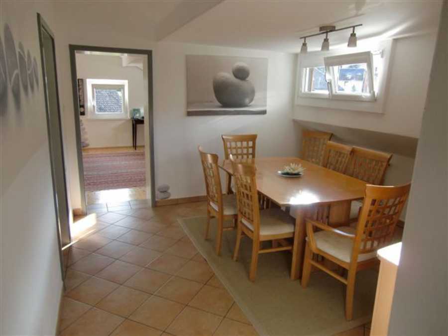 4-5 Zimmerwohnung mit Garage 4