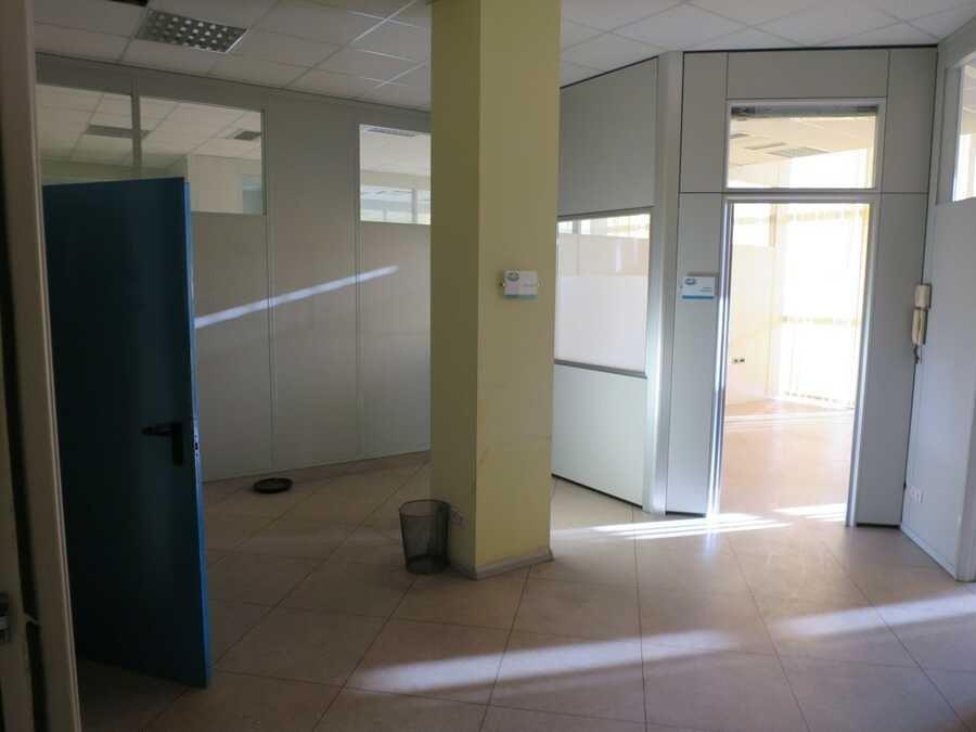 800m² Bürofläche + 400m² Magazin 4