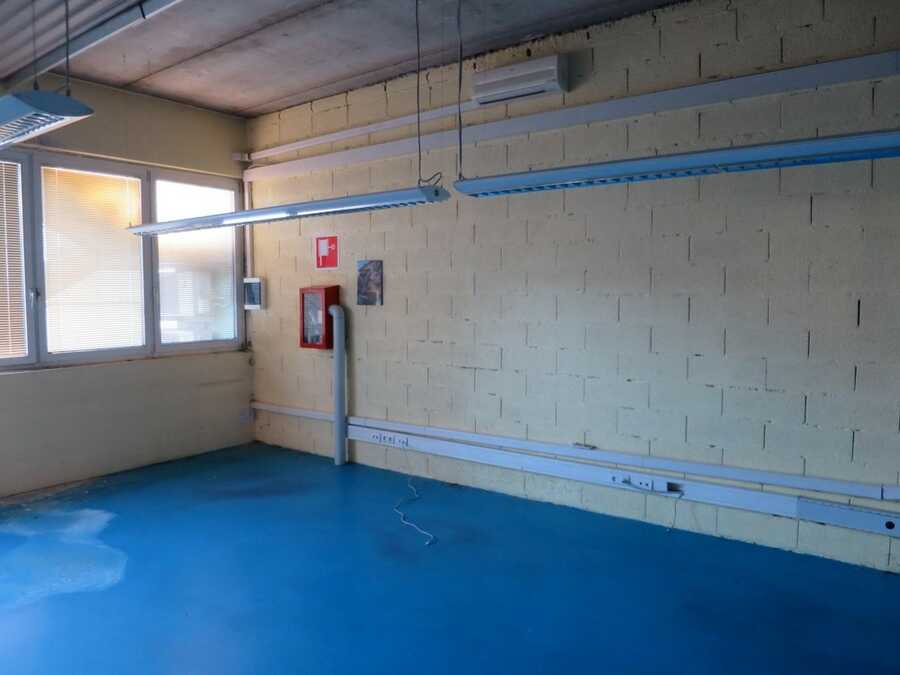 800m² Bürofläche + 400m² Magazin 8
