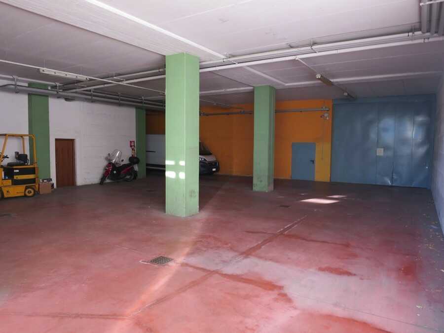800m² Bürofläche + 400m² Magazin 9