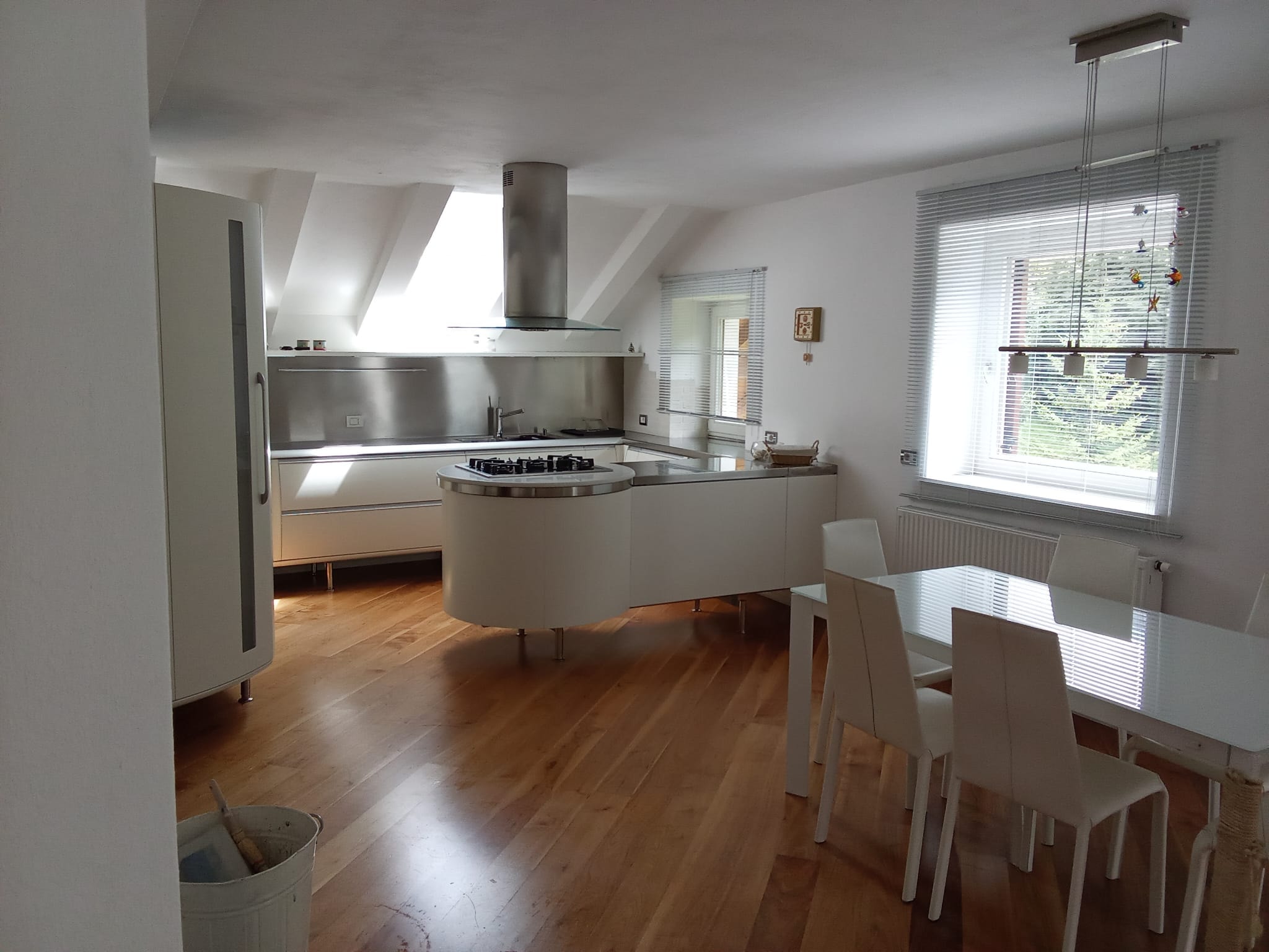 GRÖDEN: Renovierte 5-Zimmerwohnung in St. Ulrich zu verkaufen GRÖDEN: Renovierte 5-Zimmerwohnung in St. Ulrich zu verkaufen