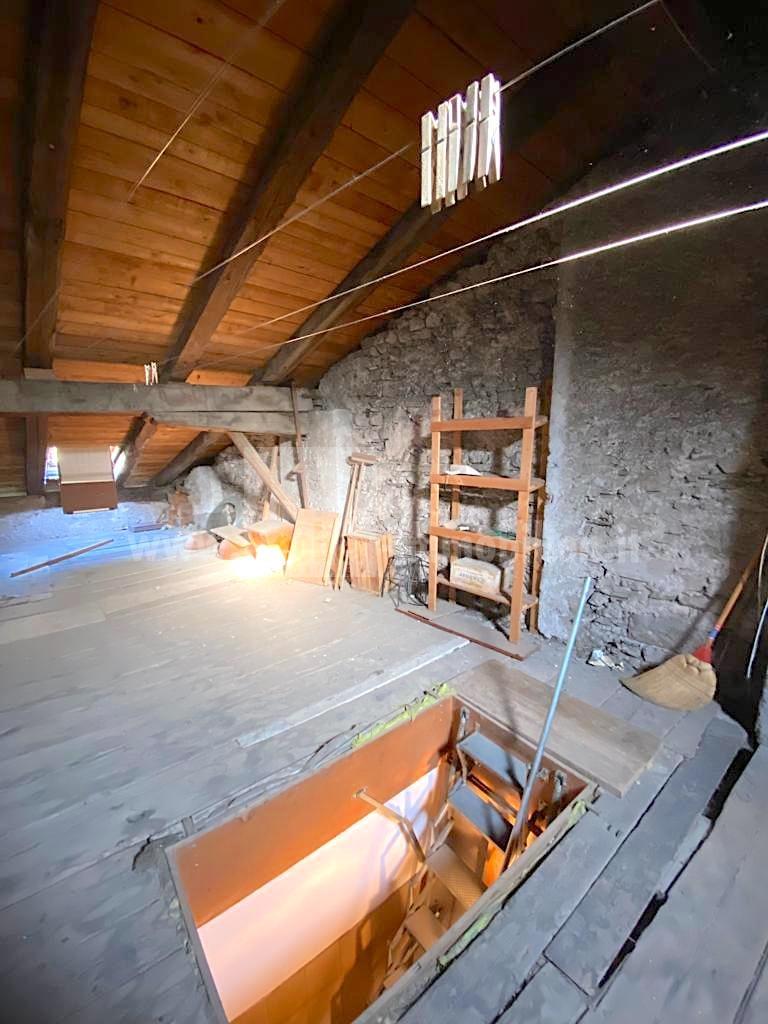 Herrschaftliche Wohnung im Zentrum mit sehr großzügigem eigenem G... 7 Herrschaftliche Wohnung im Zentrum mit sehr großzügigem eigenem G... 7