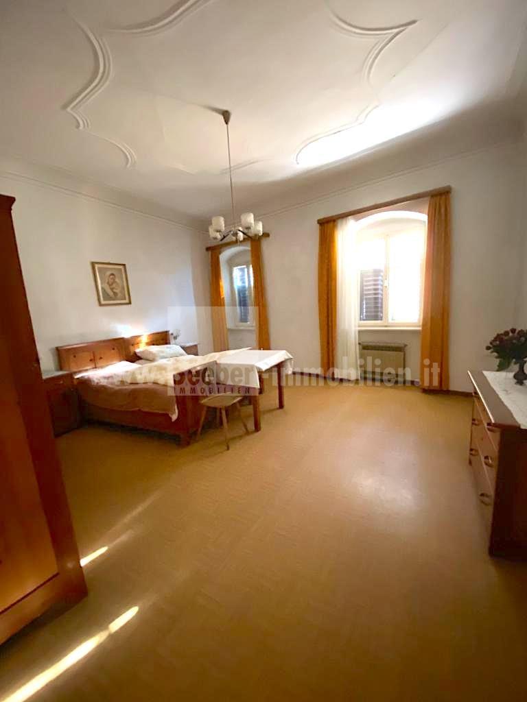 Herrschaftliche Wohnung im Zentrum mit sehr großzügigem eigenem G... 5 Herrschaftliche Wohnung im Zentrum mit sehr großzügigem eigenem G... 5