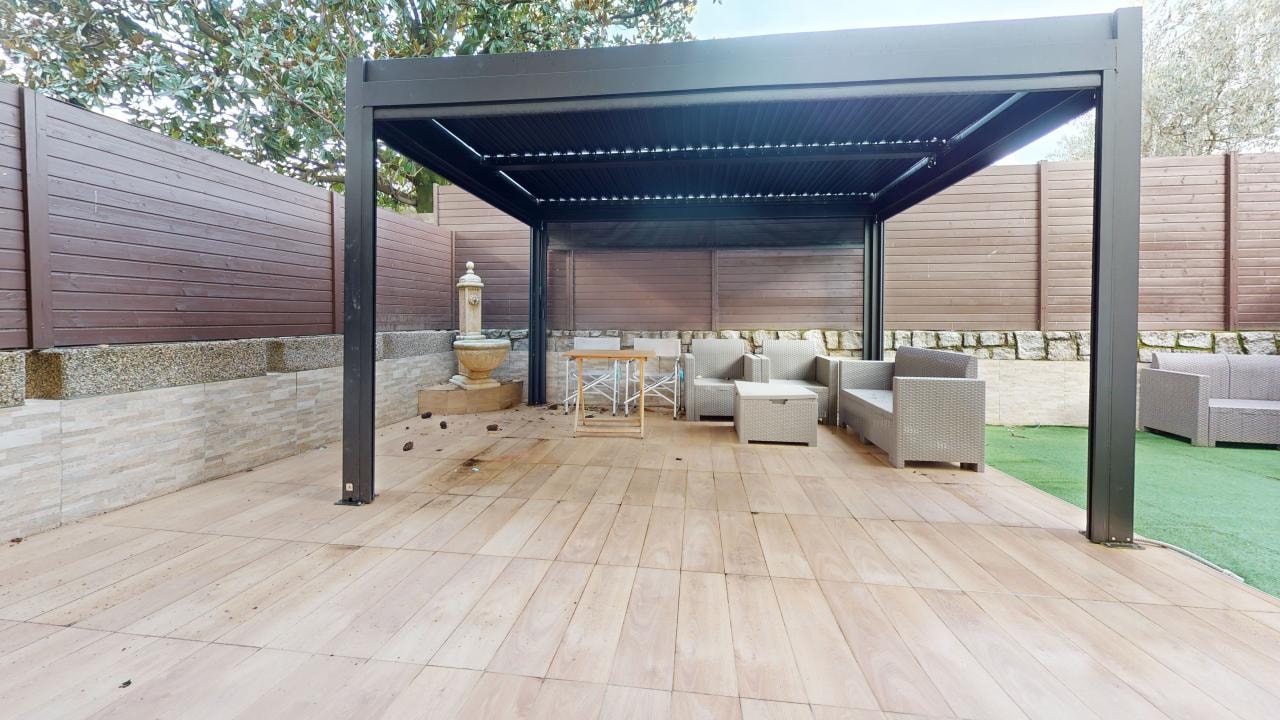 2-Zimmer-Wohnung mit Außenbereich und Garage, samt Privatvermietu... 2-Zimmer-Wohnung mit Außenbereich und Garage, samt Privatvermietu...