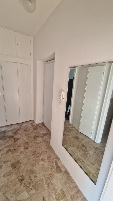 Monolokal 5 Monolokal 5