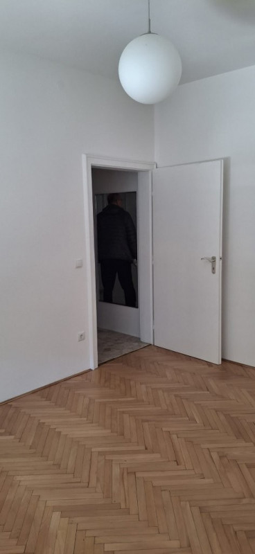 Monolokal 6 Monolokal 6