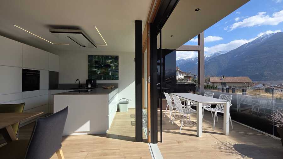 Traumhafte Dreizimmerwohnung mit großer Südterrasse, unverbaubarer B 2 Traumhafte Dreizimmerwohnung mit großer Südterrasse, unverbaubarer B 2