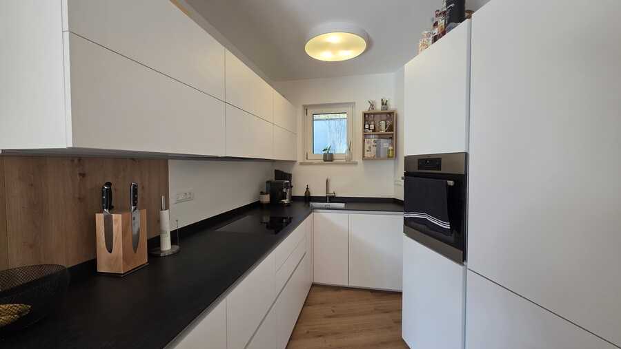 Stilvolle 2 Zimmer Wohnung mit privatem Garten und Terrasse 5 Stilvolle 2 Zimmer Wohnung mit privatem Garten und Terrasse 5