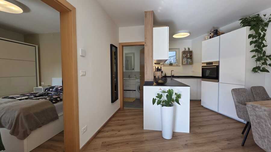 Stilvolle 2 Zimmer Wohnung mit privatem Garten und Terrasse 8 Stilvolle 2 Zimmer Wohnung mit privatem Garten und Terrasse 8