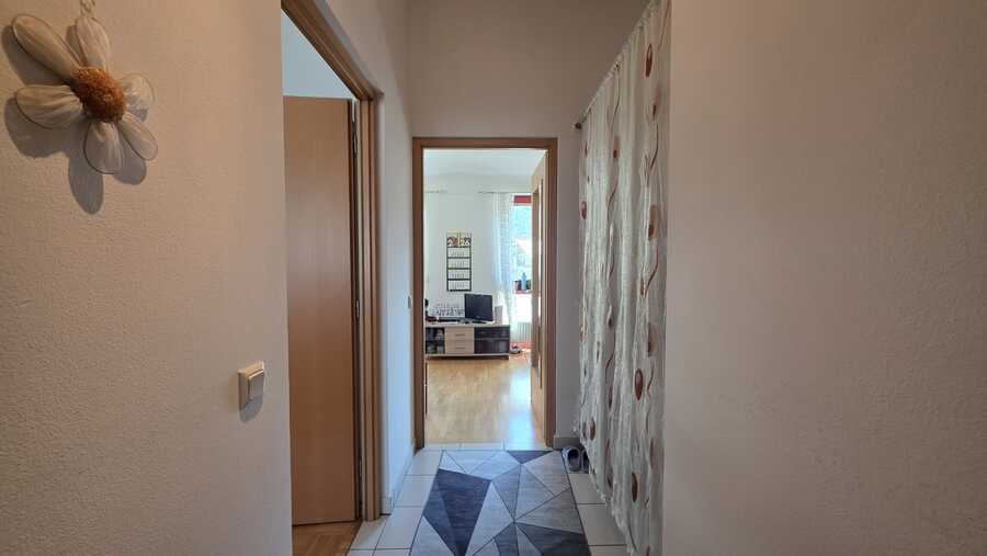 Helle Zweizimmerdachgeschosswohnung im Zentrum von Latsch 6 Helle Zweizimmerdachgeschosswohnung im Zentrum von Latsch 6